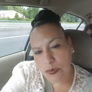 Meet your Posher, Damaris